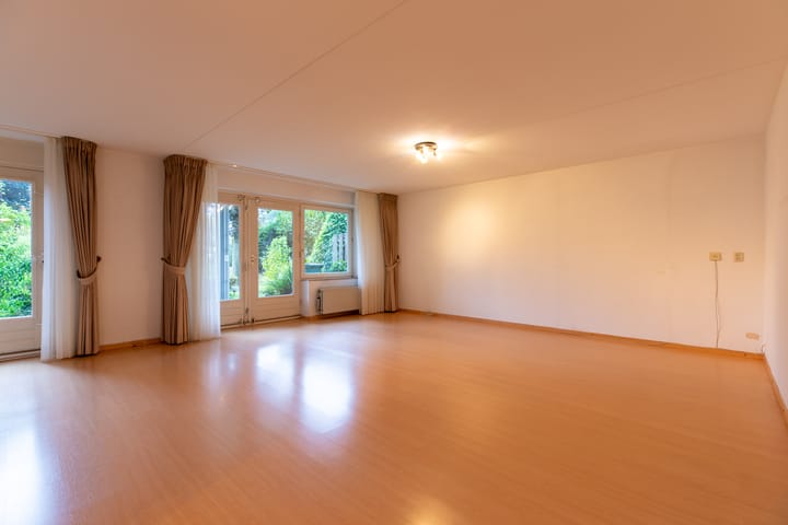 Photo 3 of Spoorlaan 3