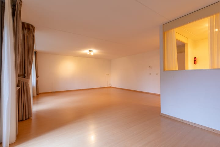 Photo 7 of Spoorlaan 3