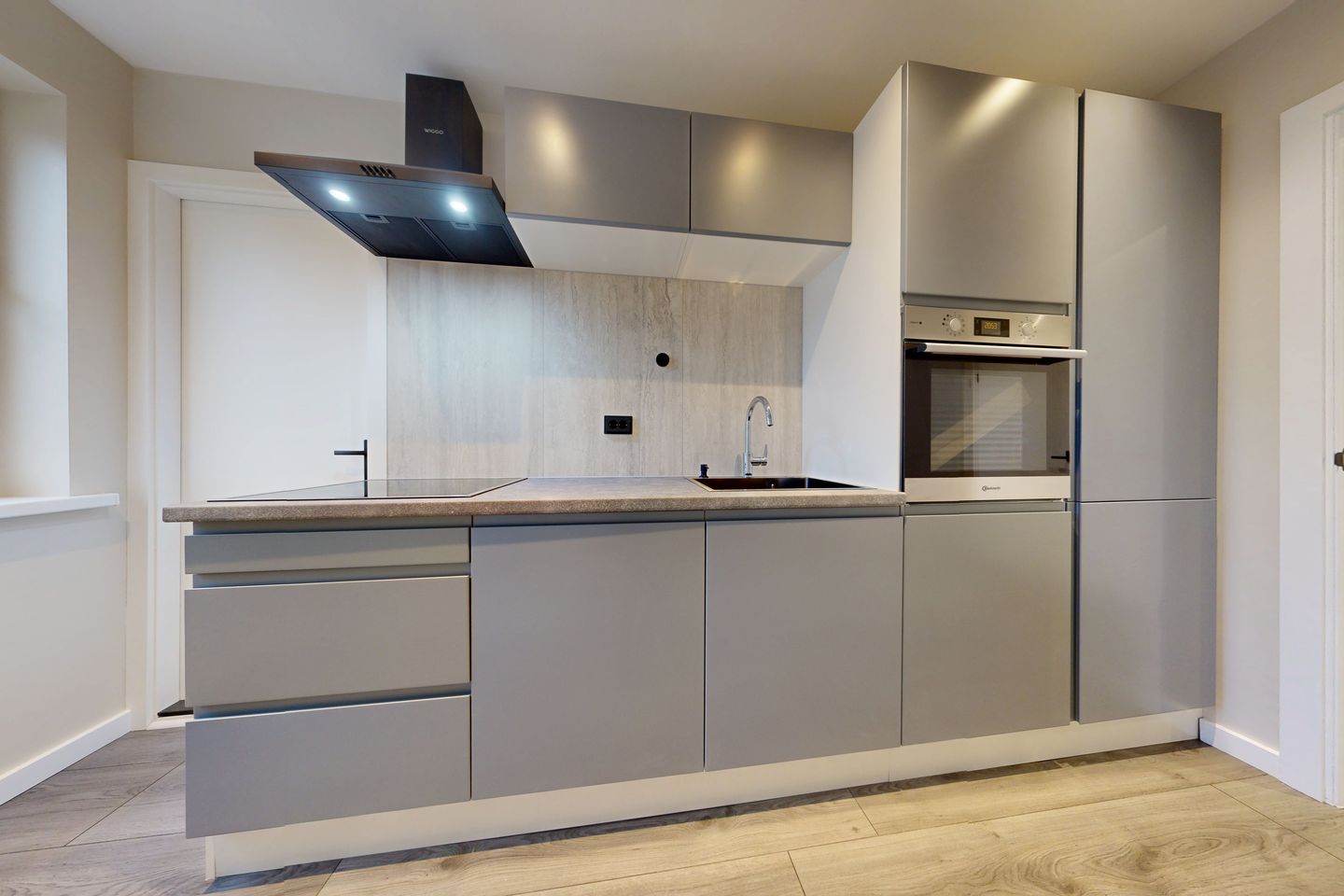 Photo 1 of Pieter Calandlaan 46-2