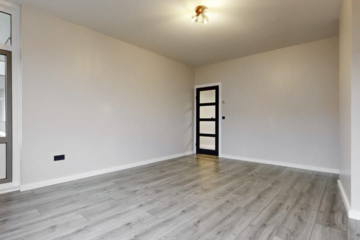 Photo 4 of Pieter Calandlaan 46-2