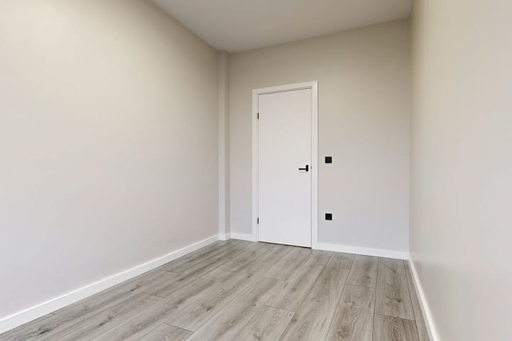 Photo 17 of Pieter Calandlaan 46-2