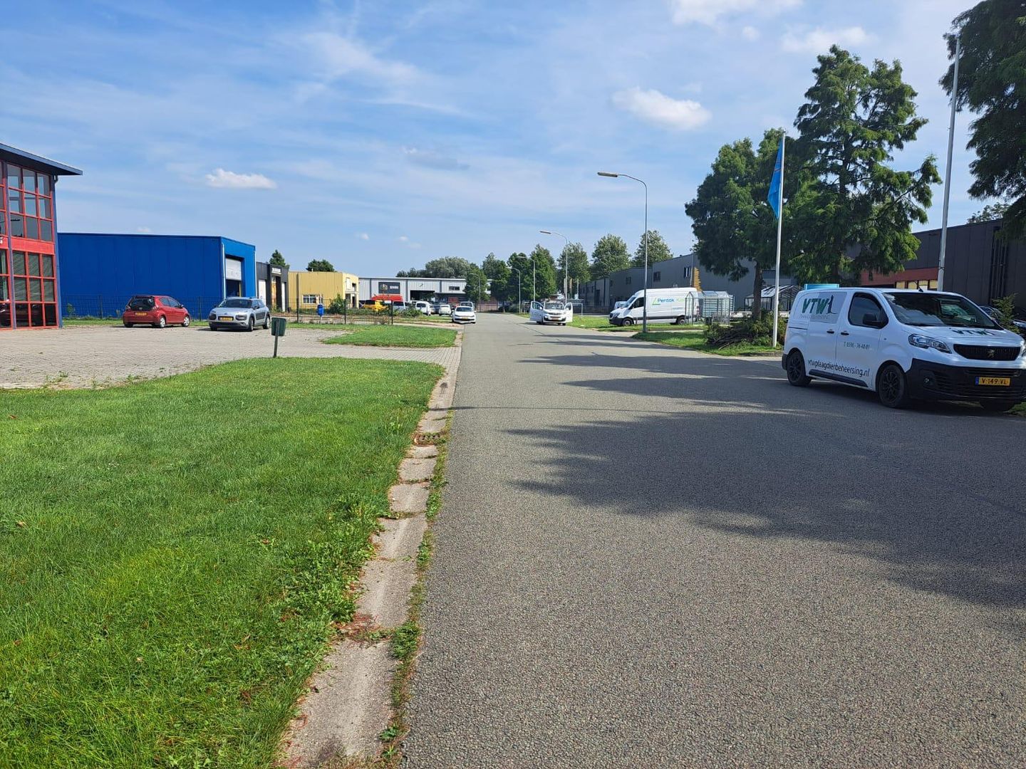 View photo 3 of J.D. van der Veenstraat 30