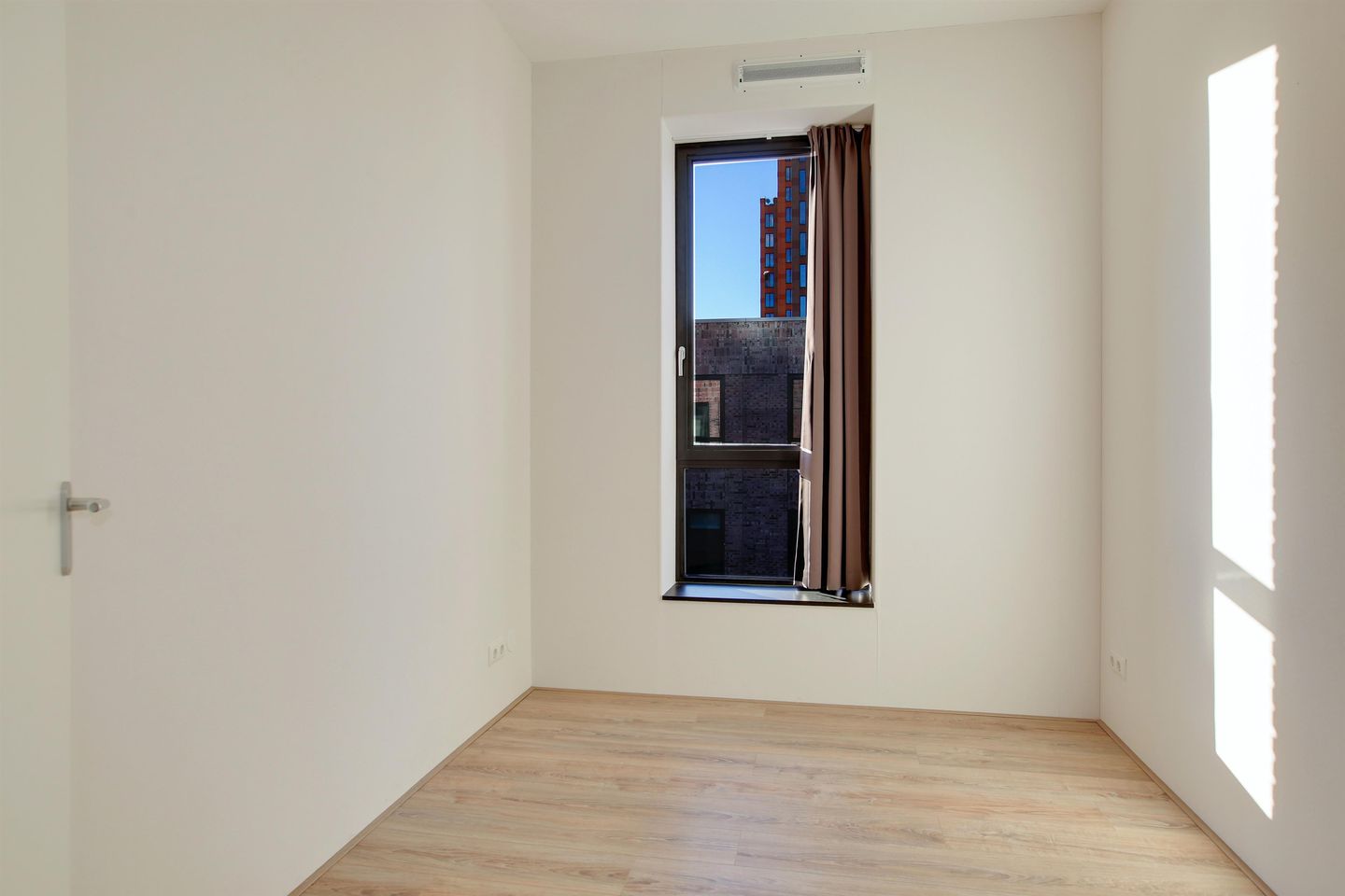 Foto 10 van Rosy Wertheimstraat 14-B