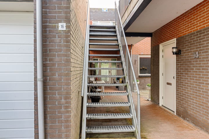 Photo 32 of De Kolk 16