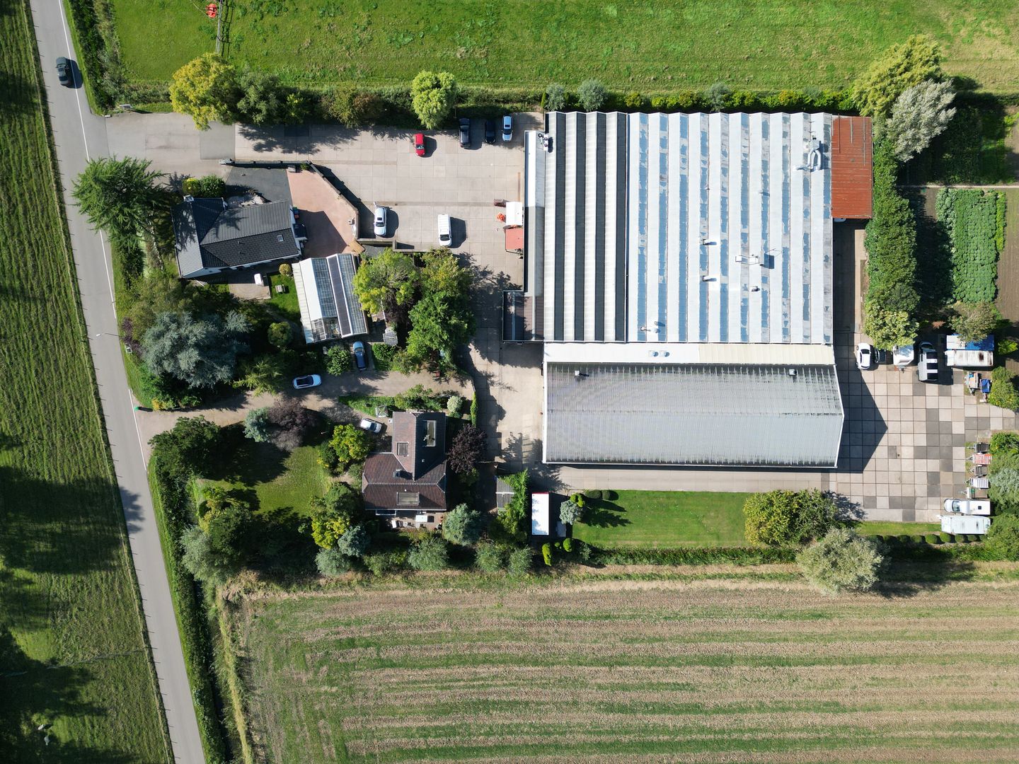 Bekijk foto 2 van Albrandswaardsedijk 177