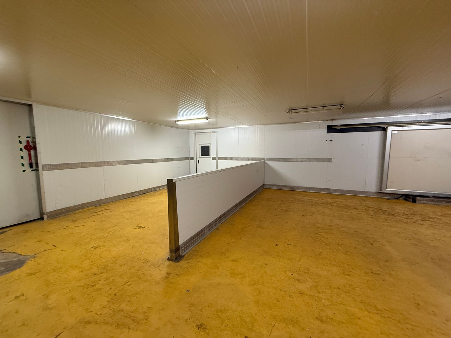 View photo 5 of Albrandswaardsedijk 177