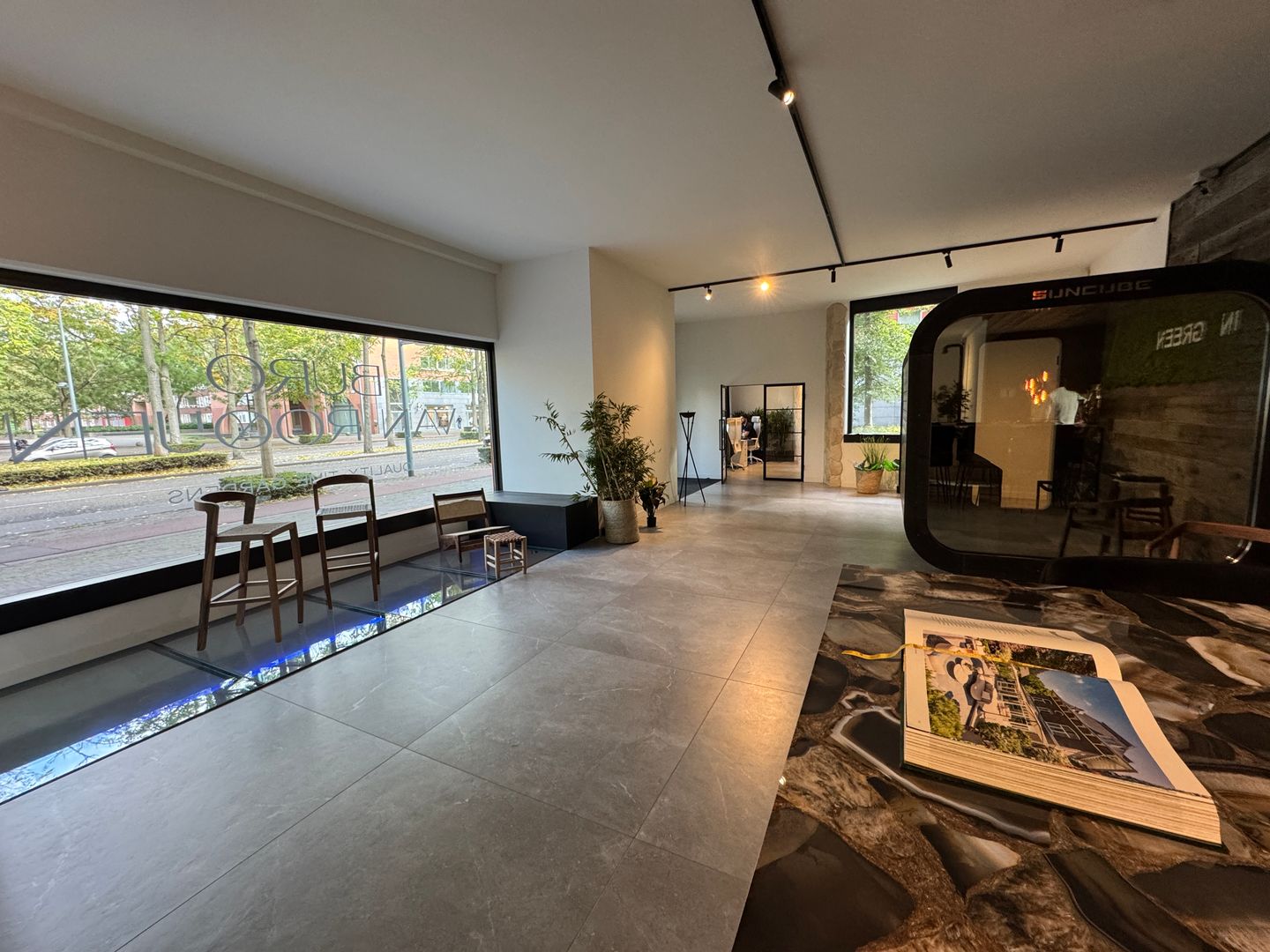 View photo 3 of Avenue Ceramique 160