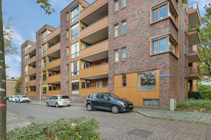 Photo 2 of Stilobadstraat 12