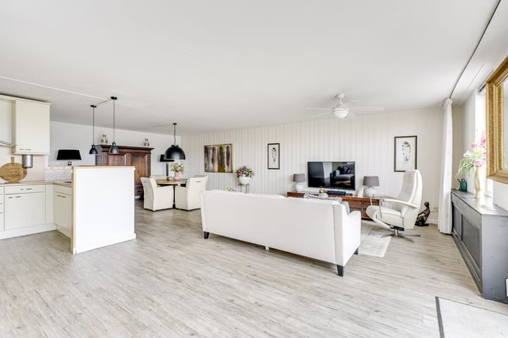 Photo 36 of Merenborch 67