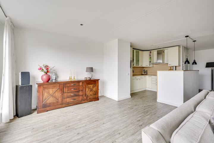 Photo 37 of Merenborch 67