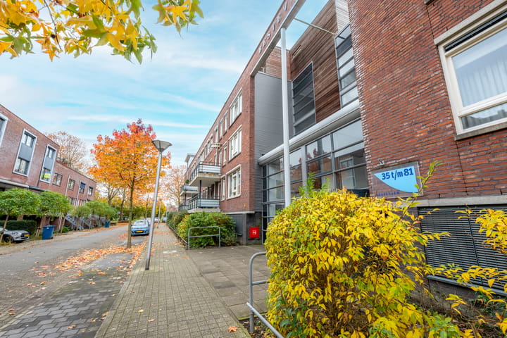 Photo 61 of Merenborch 67