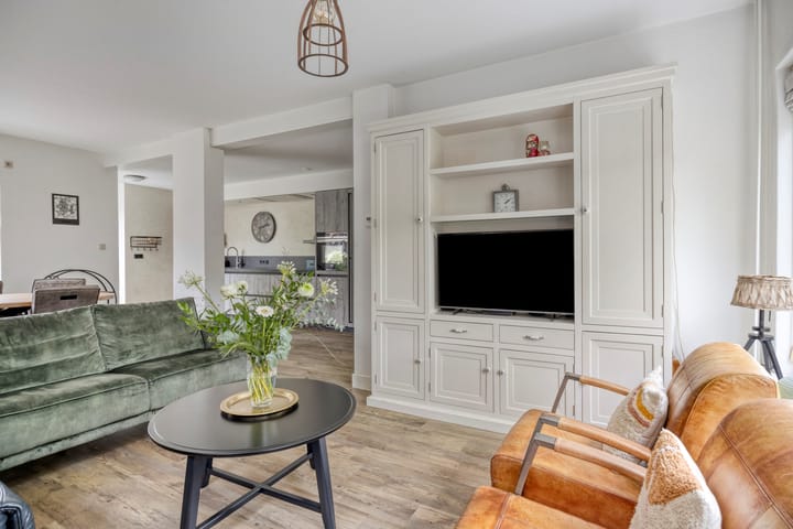 Photo 4 of de Roerdomp 42