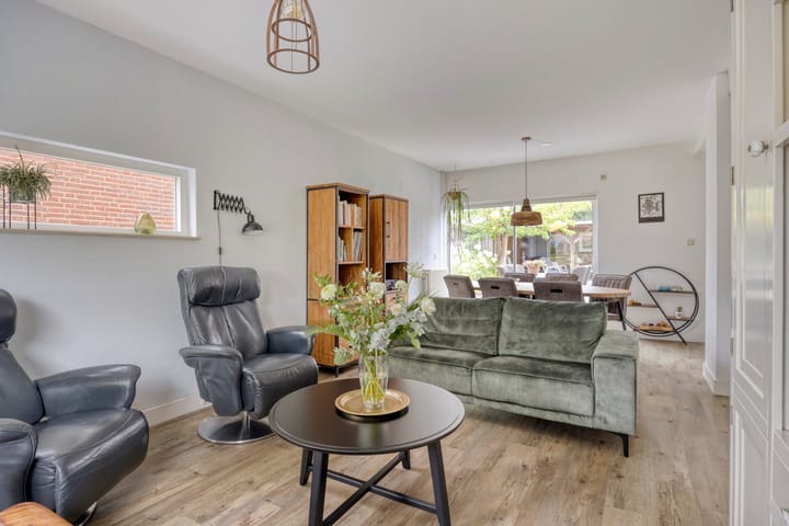 Photo 5 of de Roerdomp 42