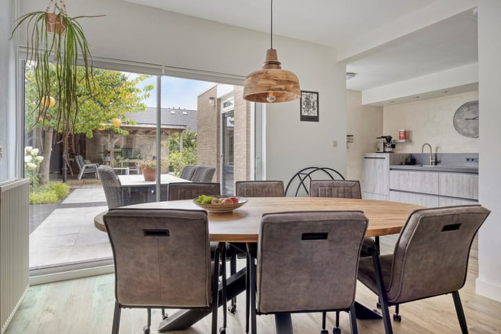 Photo 9 of de Roerdomp 42