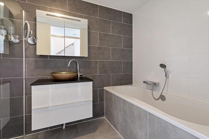 Photo 21 of Eurokade 34