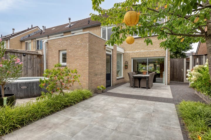 Photo 45 of de Roerdomp 42