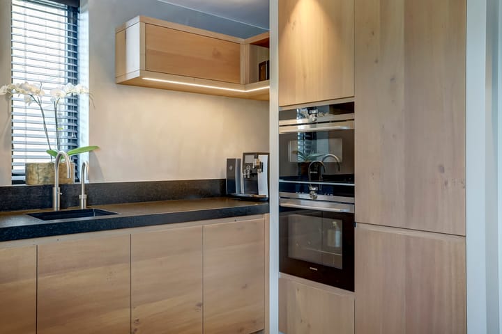 Photo 14 of Albert Schweitzerlaan 7