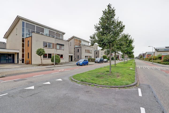 Photo 37 of Albert Schweitzerlaan 7