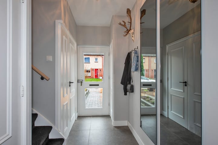 Foto 3 van Meindert Hobbemastraat 6