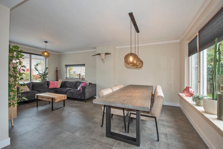 Foto 8 van Meindert Hobbemastraat 6