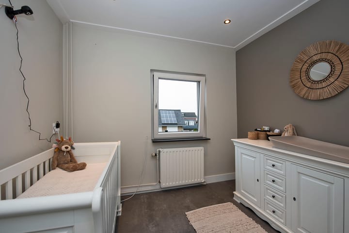 Foto 17 van Meindert Hobbemastraat 6