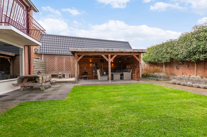 Photo 4 of Loosboersstraat 11