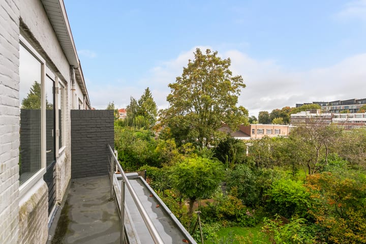 Photo 22 of Van Slingelandtlaan 32