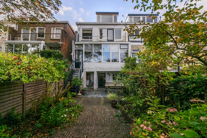 Photo 30 of Van Slingelandtlaan 32