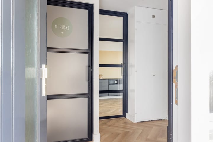 Photo 11 of Skoalekers 37