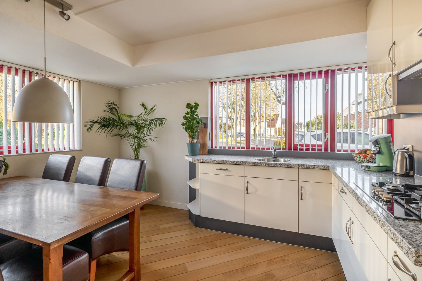 Photo 19 of State 35