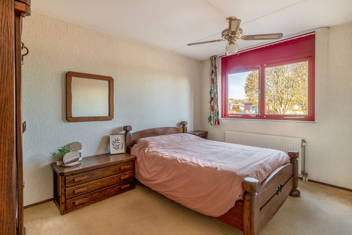 Photo 24 of State 35