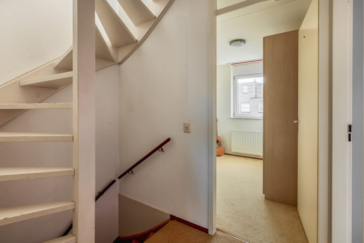 Photo 23 of State 35