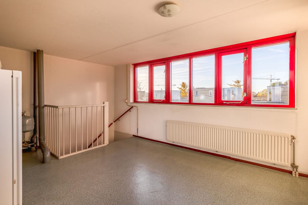 Photo 32 of State 35