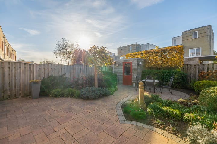 Photo 34 of State 35