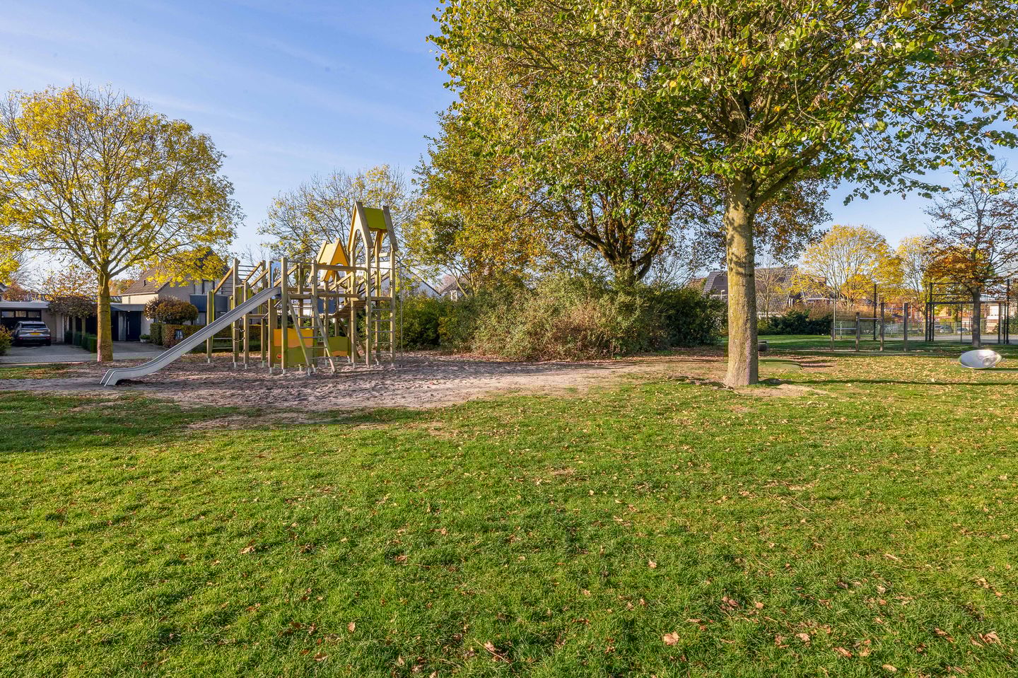 Photo 40 of State 35