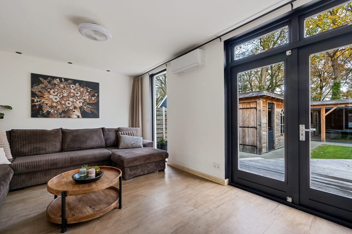 Foto 22 van Burg van der Lelysingel 13