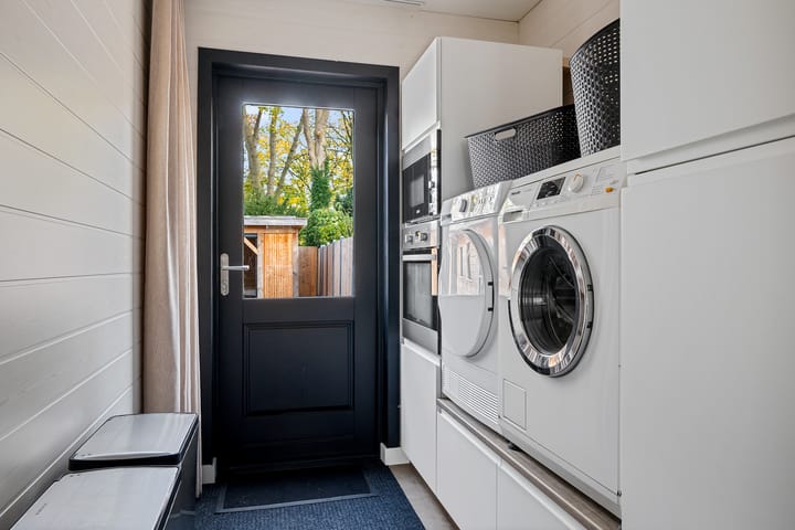 Foto 23 van Burg van der Lelysingel 13