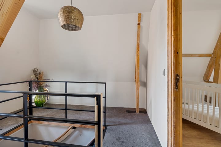 Foto 36 van Burg van der Lelysingel 13