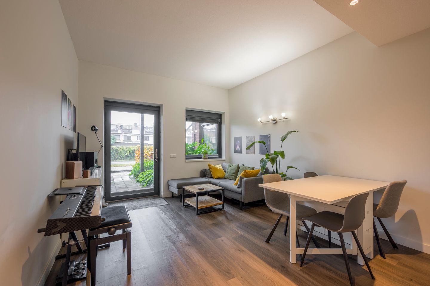 Photo 4 of Speelkamp 28-D