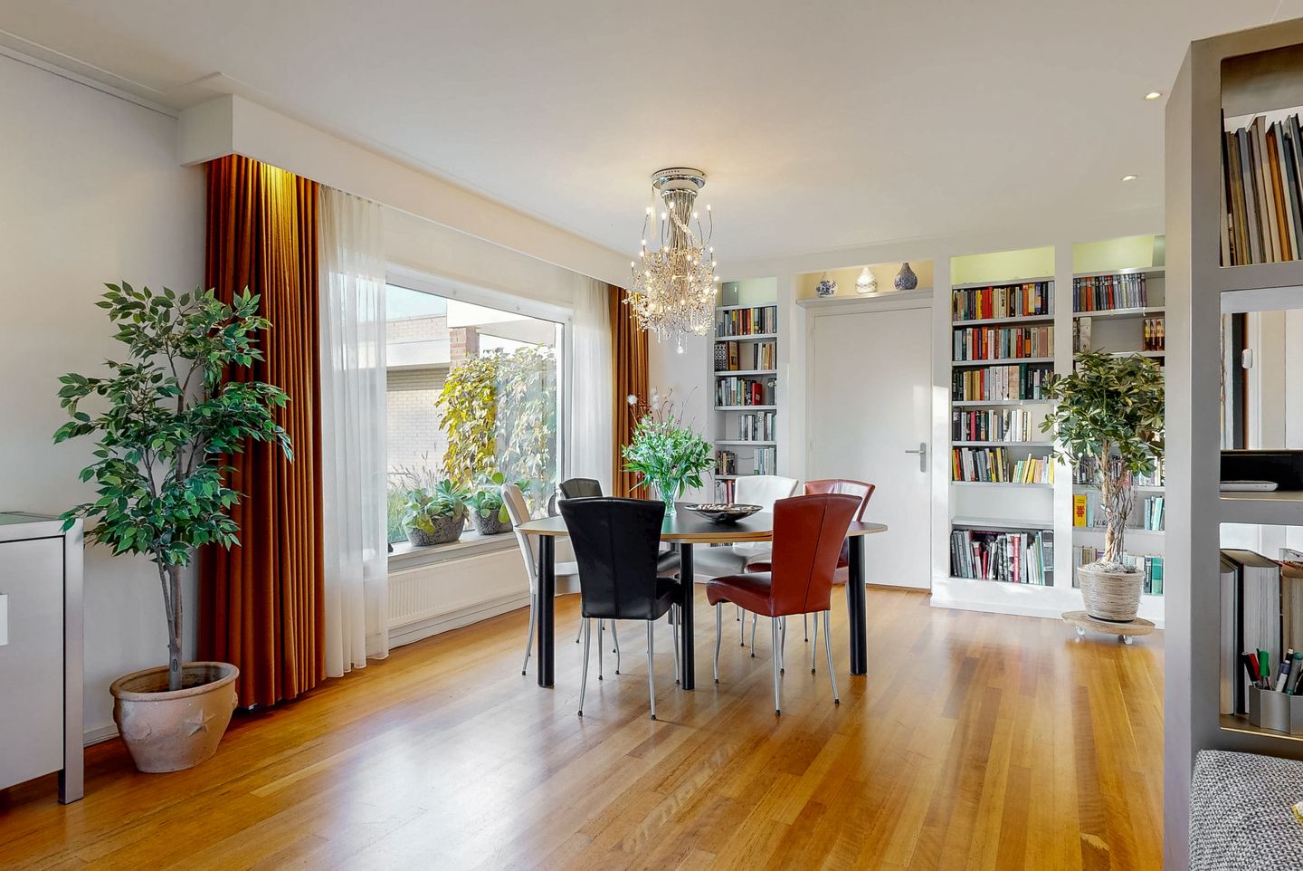 Foto 5 van Julianalaan 9