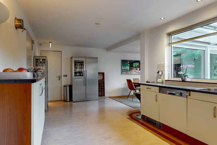 Photo 11 of Julianalaan 9