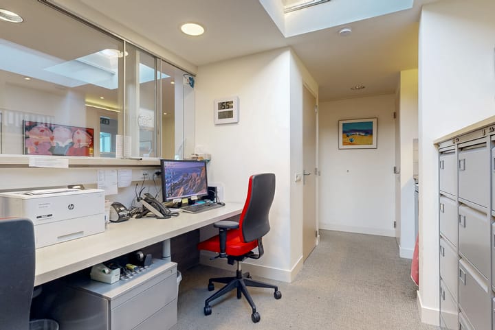 Photo 18 of Julianalaan 9