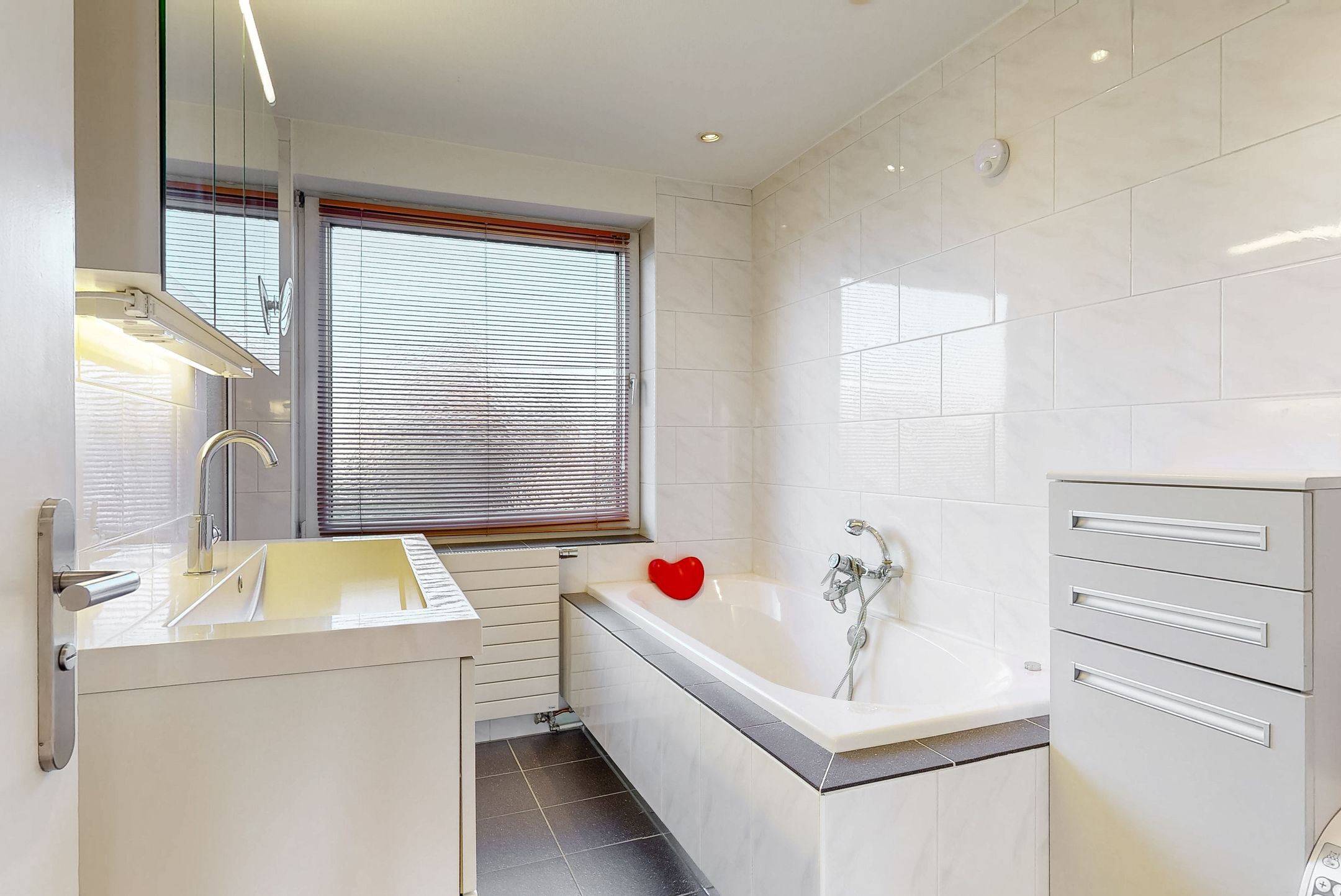 Foto 24 van Julianalaan 9