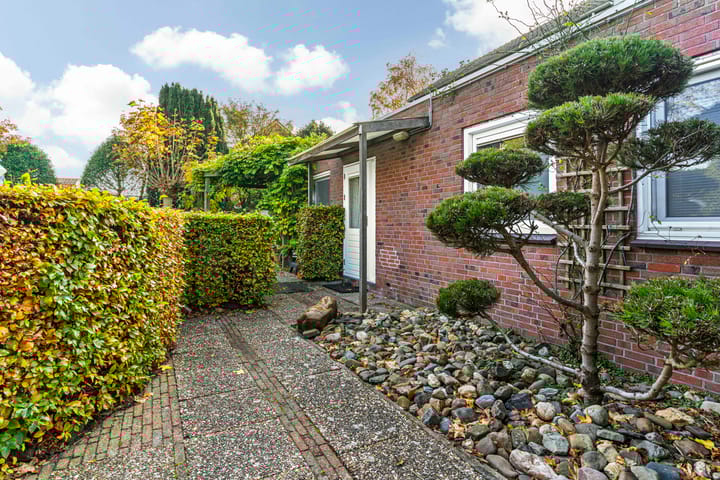 Photo 49 of Julianalaan 9