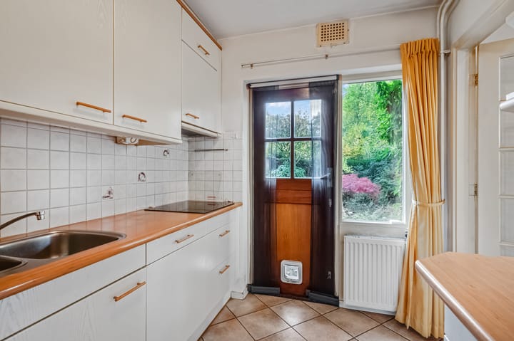 Photo 8 of Buurtmeesterweg 42