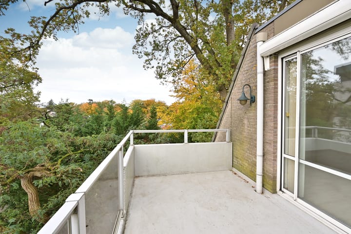 Photo 4 of Tromplaan 8