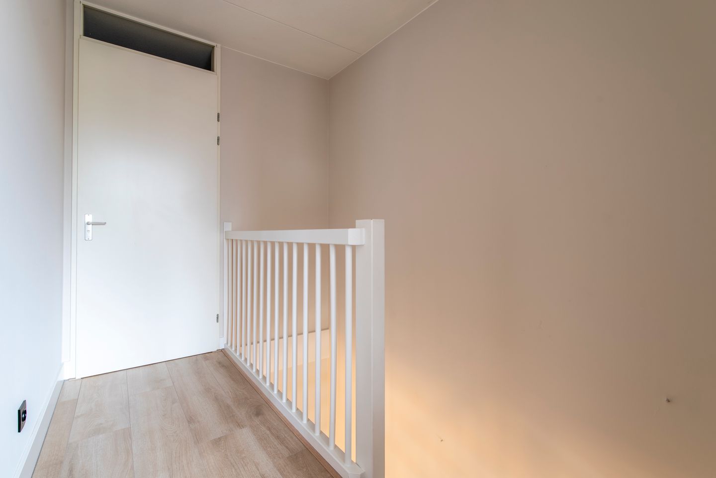 Photo 10 of H.F. Wakemanstraat 4