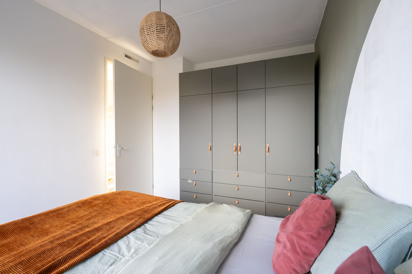 Photo 14 of Branding 22