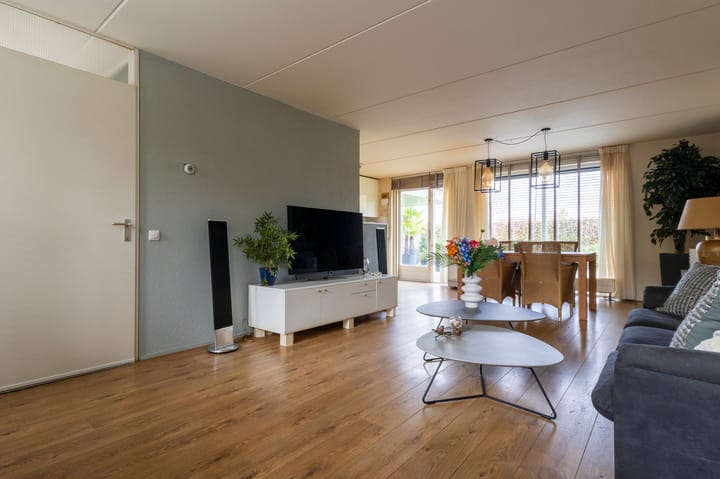 Foto 13 van Regimentslaan 10