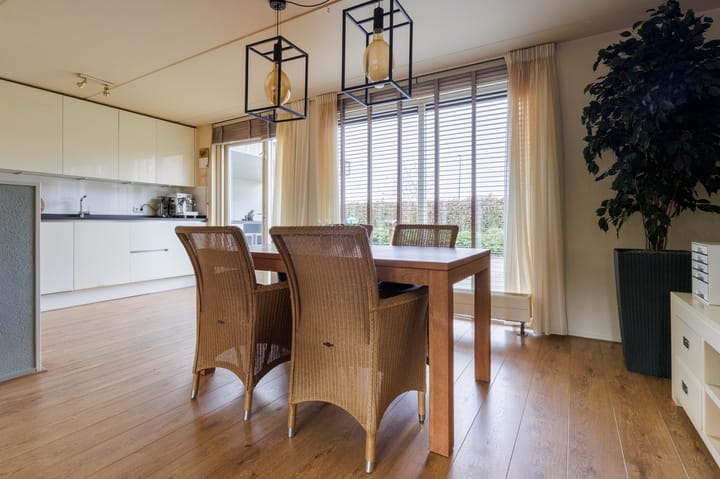 Foto 16 van Regimentslaan 10